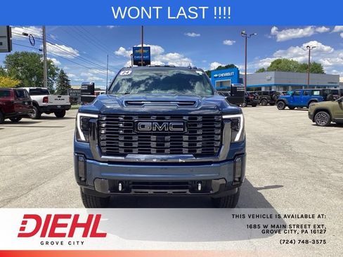 Used 2024 GMC Sierra 3500 Denali Ultimate AWD/4WD image 2