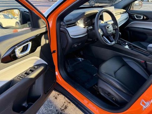 New 2026 Jeep Compass Limited image 17