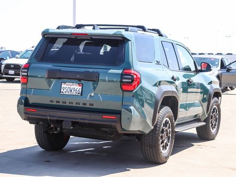 Used 2025 Toyota 4Runner TRD Off-Road image 7