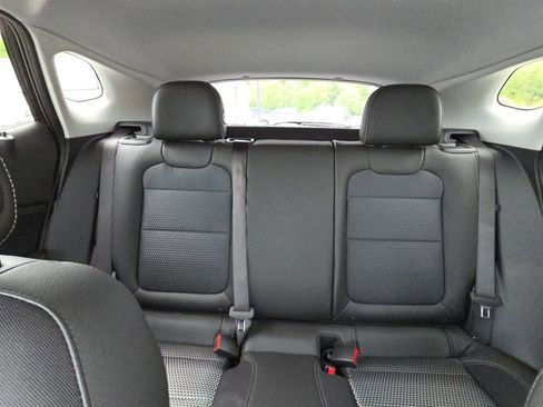 New 2026 Chevrolet Trax LT w/ Sunroof Package FWD image 25