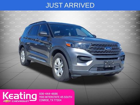 Used 2022 Ford Explorer XLT image 1