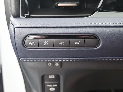 New 2026 INFINITI QX80 4WD image 16
