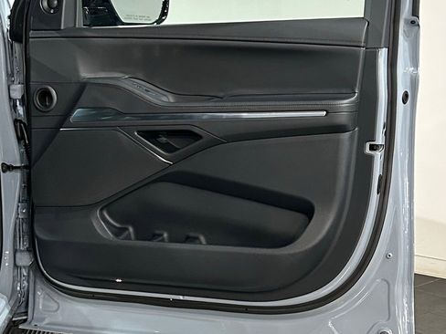 New 2026 Lincoln Navigator Premiere AWD/4WD image 64