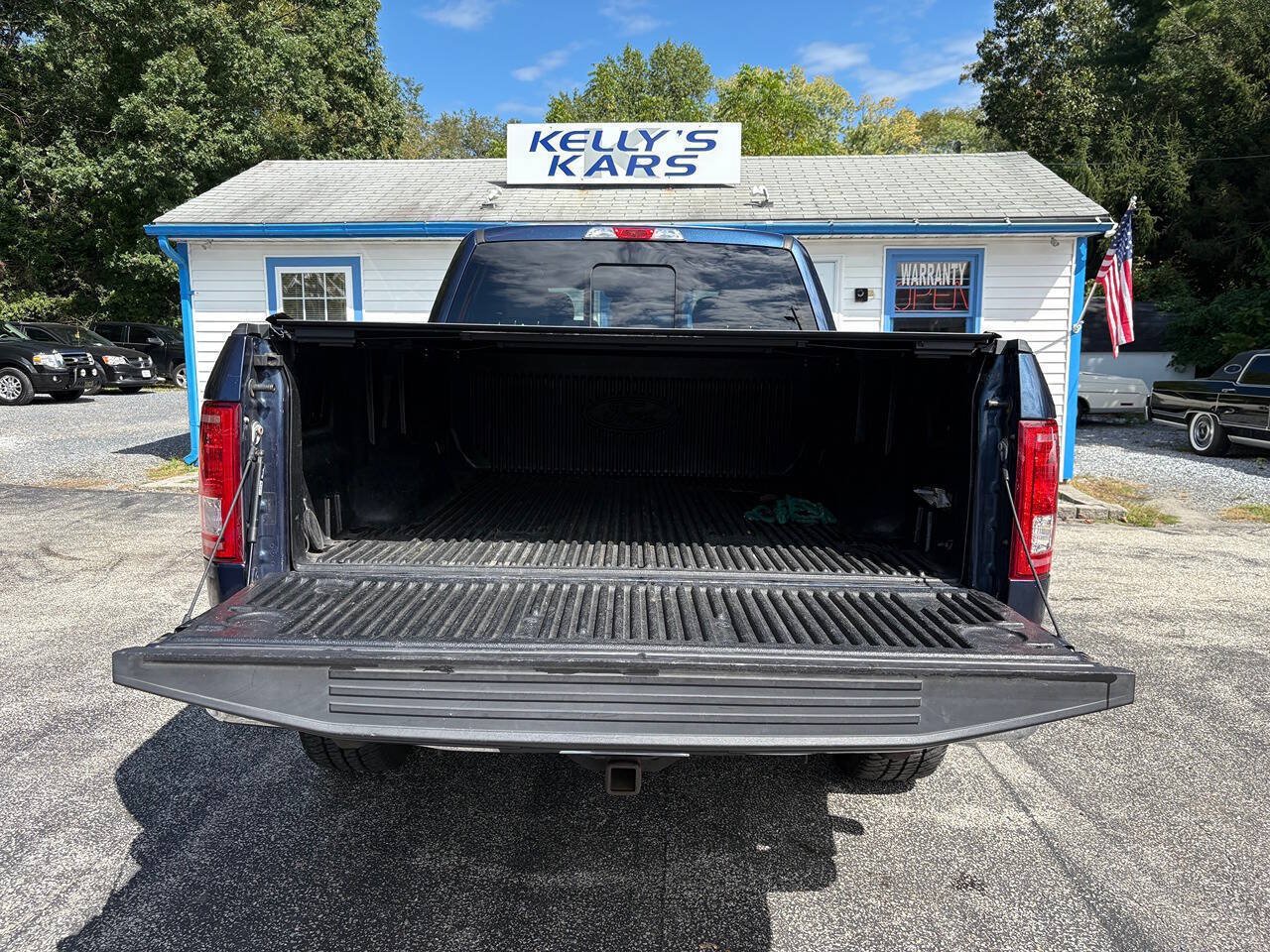 Used 2017 Ford F150 XLT w/ Equipment Group 302A Luxury AWD/4WD image 6
