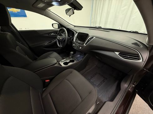 Used 2020 Chevrolet Malibu LS image 8