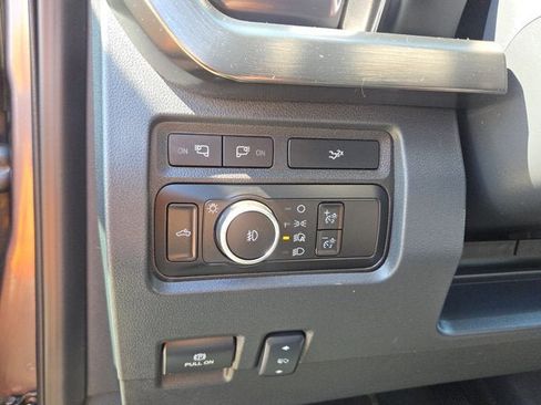 Used 2024 Ford F250 Lariat w/ Lariat Ultimate Package AWD/4WD image 29