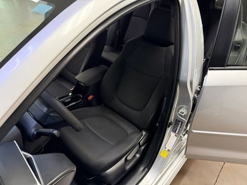 Used 2020 Toyota Corolla LE w/ Carpet Mat Package (TMS) FWD image 13