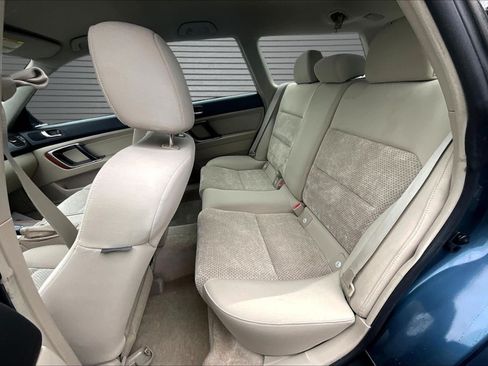 Used 2006 Subaru Outback 2.5i AWD/4WD image 21