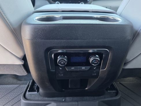 New 2026 Chevrolet Suburban Premier w/ Sun And Tow Package AWD/4WD image 39