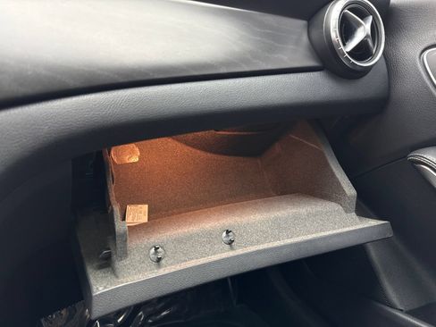 Used 2018 Mercedes-Benz CLA 250 image 33