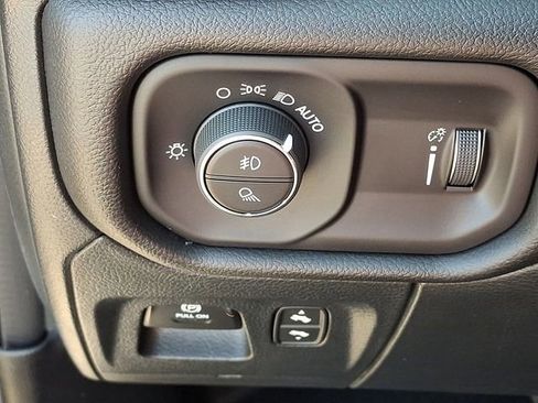 Used 2022 RAM 1500 Big Horn w/ Trailer Tow Group image 20