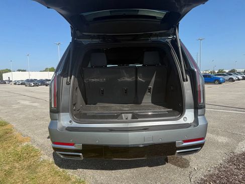 Certified 2026 Cadillac Escalade Luxury w/ Touring Package AWD/4WD image 13