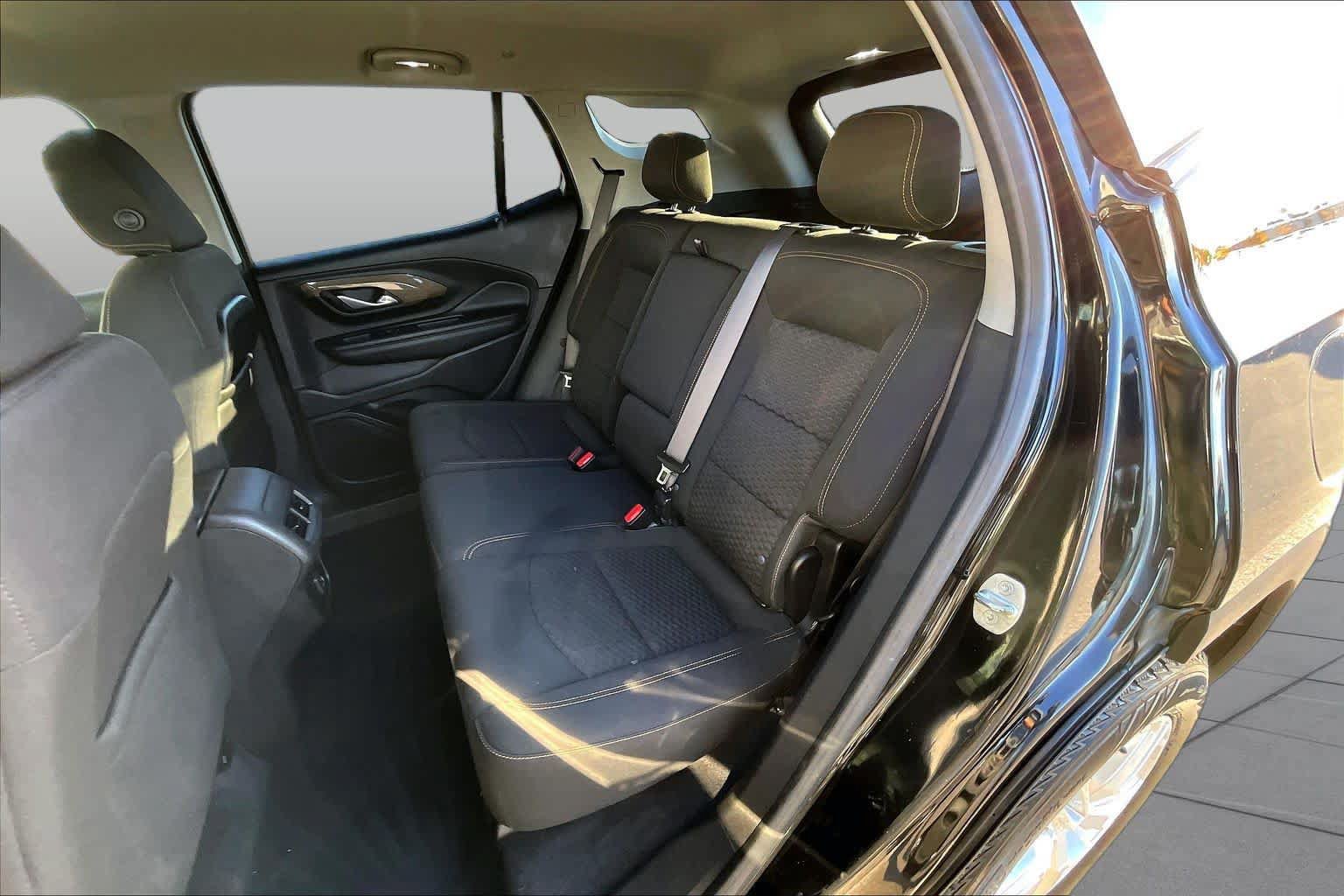 Used 2021 GMC Terrain SLE AWD/4WD image 16