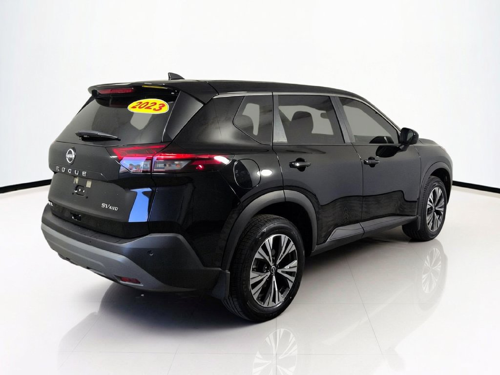 Used 2023 Nissan Rogue SV AWD/4WD image 6