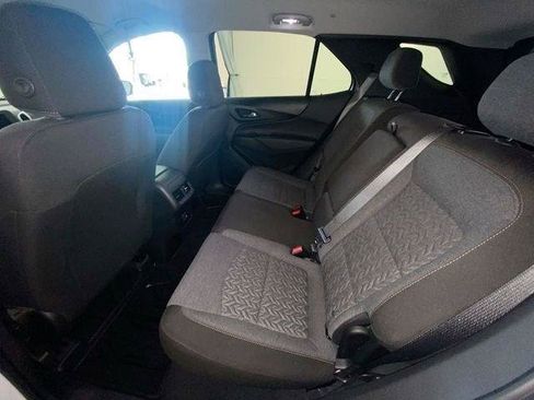 Used 2023 Chevrolet Equinox LT FWD image 32