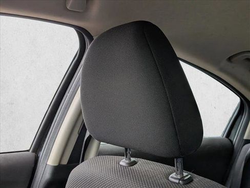 Used 2016 Honda HR-V LX image 12