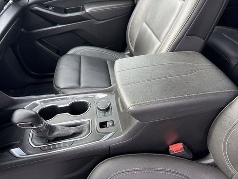 Certified 2023 Chevrolet Traverse LT image 21