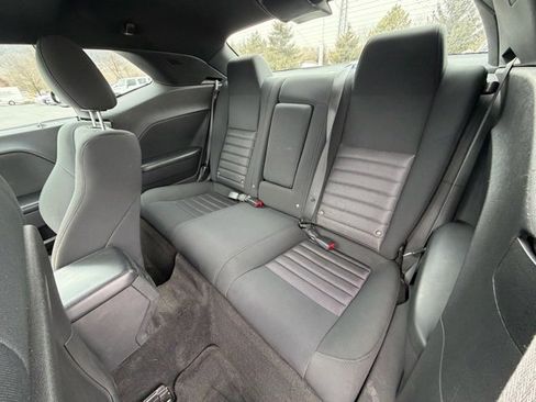 Used 2009 Dodge Challenger SE image 7