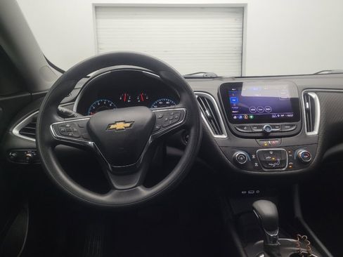 Used 2021 Chevrolet Malibu LS FWD image 22