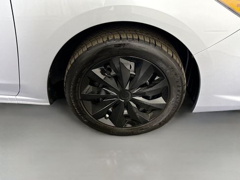 Used 2022 Subaru Impreza 2.0i AWD/4WD image 31
