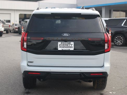 Used 2025 Ford Expedition Tremor AWD/4WD image 6