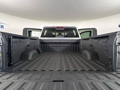 Certified 2025 GMC Sierra 3500 Denali Ultimate AWD/4WD image 27