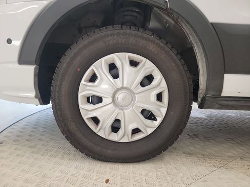 Used 2025 Ford Transit 350 XLT RWD image 10