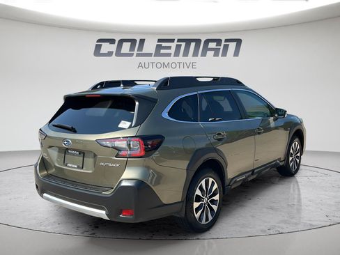 Used 2024 Subaru Outback Limited AWD/4WD image 3