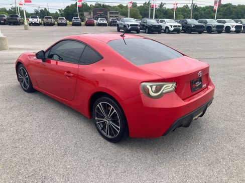 Used 2013 Scion FR-S RWD image 5