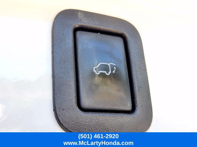 Used 2018 Toyota Highlander XLE FWD image 17