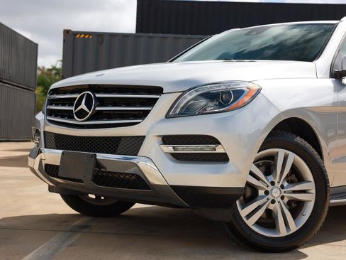 Used 2014 Mercedes-Benz ML 350 4MATIC w/ Premium 1 Package image 29