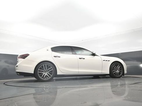 Used 2015 Maserati Ghibli S Q4 AWD/4WD image 32