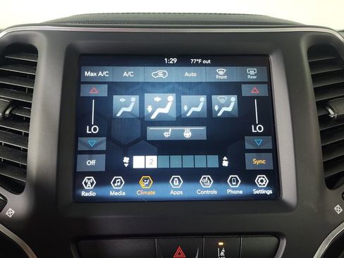 Used 2022 Jeep Cherokee Latitude Lux image 22