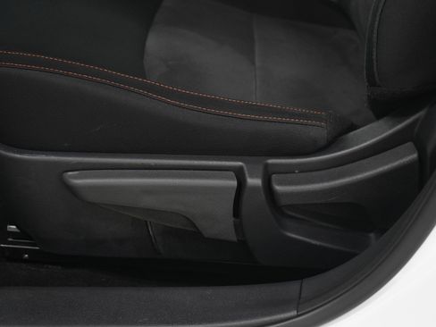 Used 2025 Nissan Sentra SR FWD image 21