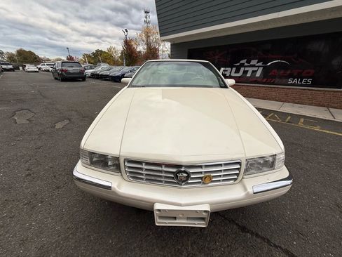 Used 1998 Cadillac Eldorado image 2