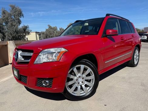 Used 2011 Mercedes-Benz GLK 350 4MATIC image 1