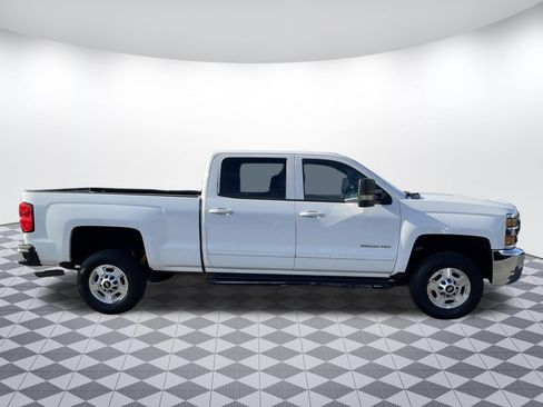 Used 2015 Chevrolet Silverado 2500 LT AWD/4WD image 2