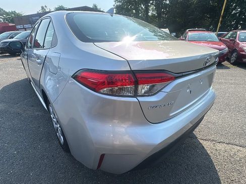 Used 2023 Toyota Corolla LE FWD image 7