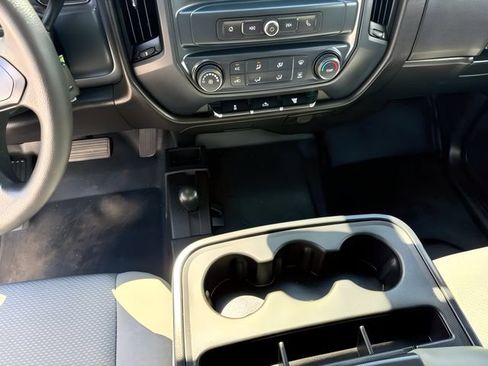 Used 2019 GMC Sierra 2500 4x4 Crew Cab w/ Sierra Convenience Package image 23