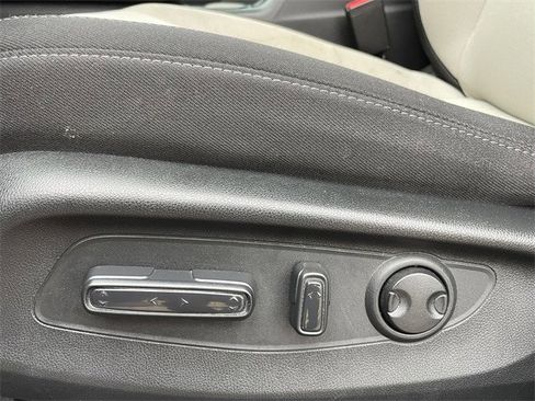 Used 2024 Honda CR-V EX image 25