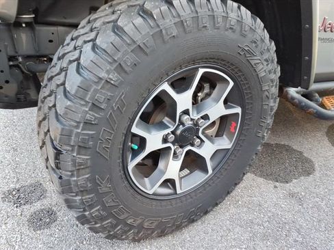 Used 2021 Jeep Wrangler Unlimited Rubicon w/ Steel Bumper Group AWD/4WD image 4