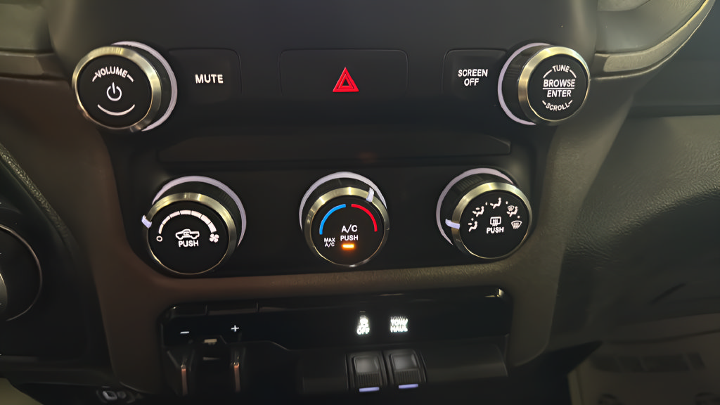 Used 2019 RAM 2500 Tradesman AWD/4WD image 28