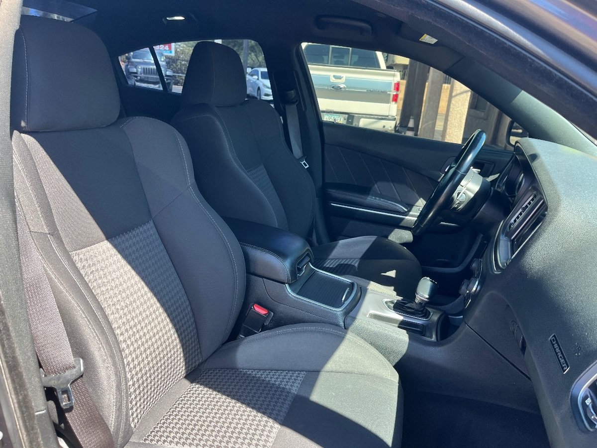 Used 2019 Dodge Charger R/T RWD image 35