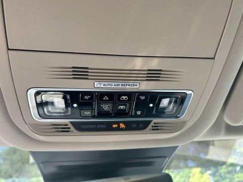 New 2025 Lincoln Nautilus Premier w/ Equipment Group 102A image 12