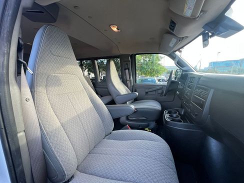 Used 2024 Chevrolet Express 3500 LT w/ LT Preferred Equipment Group image 36