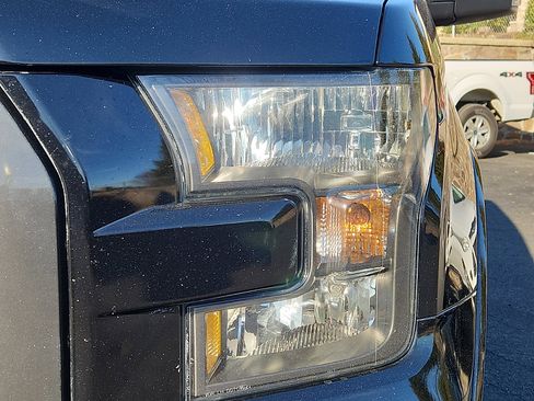 Used 2016 Ford F150 XLT w/ Equipment Group 302A Luxury image 9