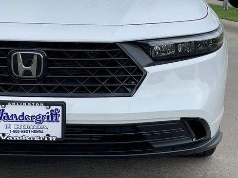 Used 2025 Honda Accord SE image 7