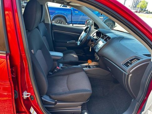 Used 2018 Mitsubishi Outlander Sport ES image 9