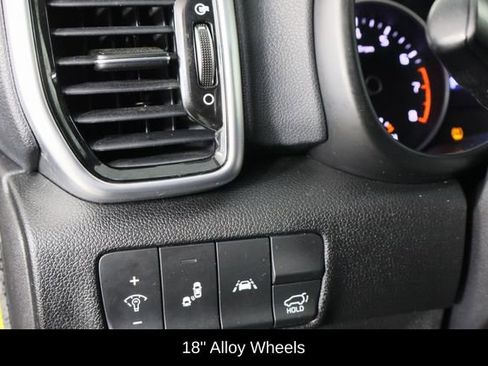 Used 2020 Kia Sportage EX image 23
