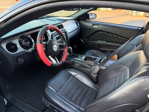 Used 2014 Ford Mustang Premium RWD image 4